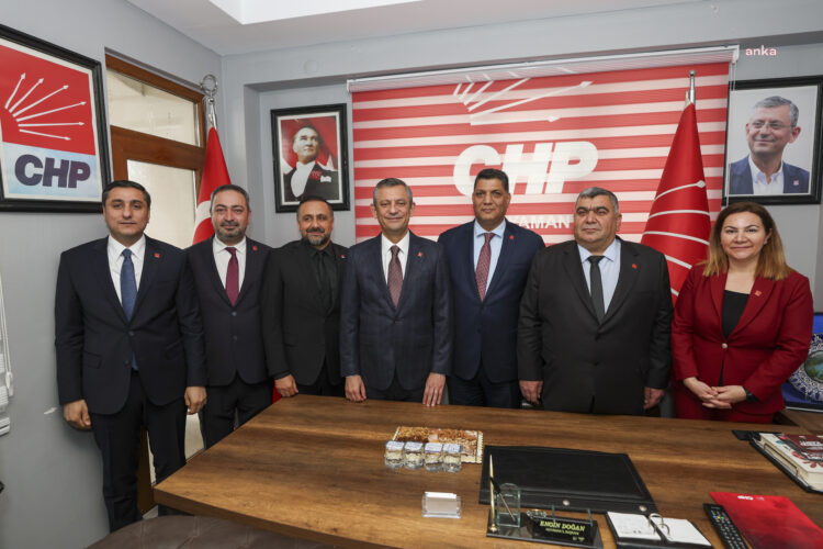 Özgür Özel, Adıyaman Belediyesi’ni ziyaret etti