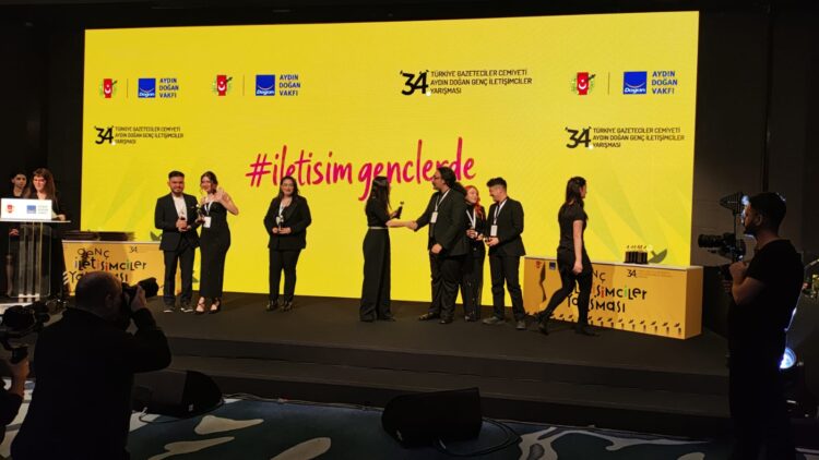 Kampüs Radyo’ya Genç İletişimciler Yarışması’nda birincilik ödülü…