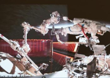 Çin’in Shenzhou-20 ve Shenzhou-21 insanlı uzay görevlerine katılacak astronotlar belirlendi