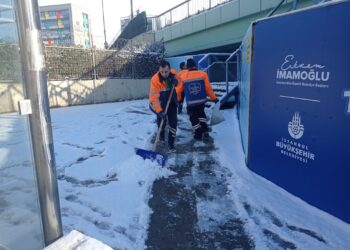 İstanbul’da kar kalınlığı 40 cm’ye ulaştı