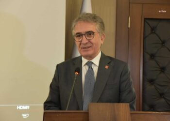 CHP’li Karatepe: “Hatay’da esnafa destek olunması gerekiyor”