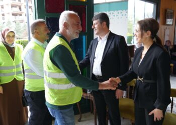 Adıyaman Belediye Başkanı Tutdere, vatandaşlarla bayramlaştı