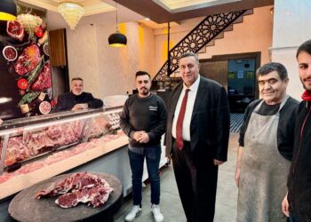 CHP’li Gürer, kasaba giderek et fiyatlarını araştırdı