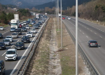Bayram trafiği başladı… Bolu geçişinde otoyolda yoğunluk