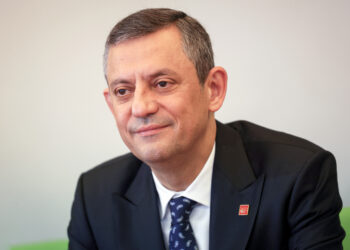 Özgür Özel: “Diyalog ve dayanışma gereken bir dönemdeyiz”