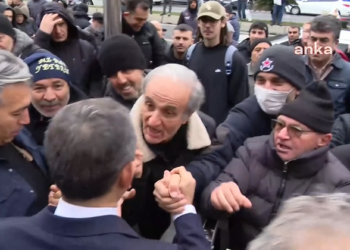 Özgür Özel, Saraçhane’deki vatandaşlarla bir araya geldi…