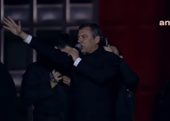Özgür Özel: “Bundan sonra sokaklardayız meydanlardayız”
