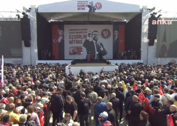 İmamoğlu, yapay zekayla hazırlanan videoyla yüz binlere seslendi