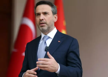 Bakan Bayraktar’dan elektriğe zam açıklaması