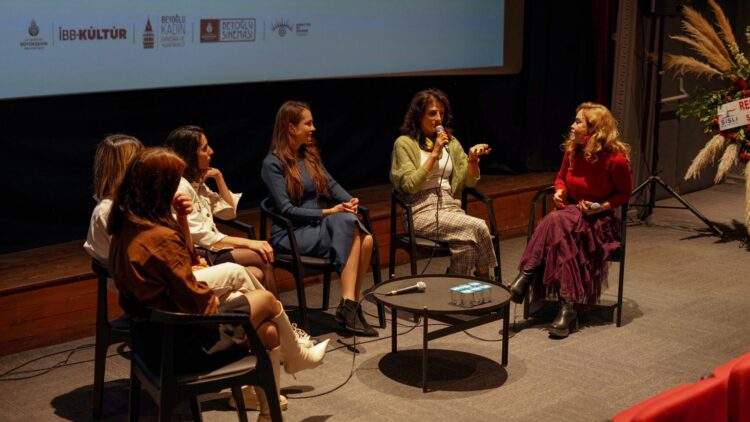 Beyoğlu’nda 1. Kadın ve Sanat Şenliği sona erdi!