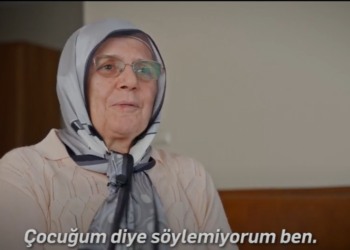 İmamoğlu’nun annesi gözyaşlarını tutamadı
