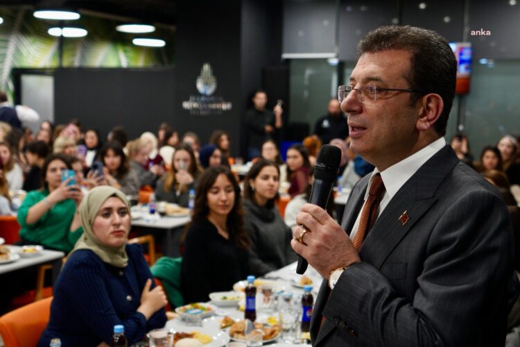 İmamoğlu’ndan öğrencilere: “Cumhuriyetin değerlerini koruyun”