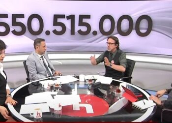‘Kayda Geçsin’ ekibi Halk TV’den ayrıldı