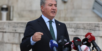 CHP’li Emir TSK’daki istifaları değerlendirdi