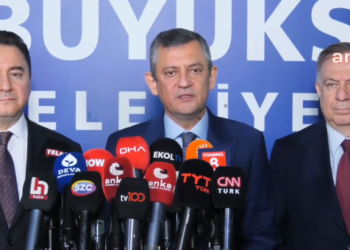 Özel ve Babacan’dan Saraçhane’de ortak açıklama