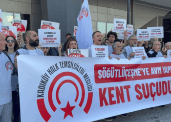 ‘Viyadük’ diye onay alan inşaattan Söğütlüçeşme’ye AVM çıktı