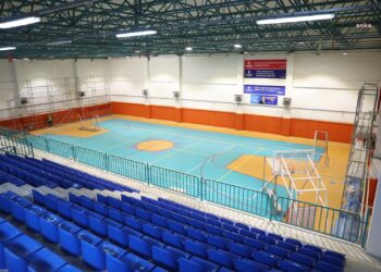 İBB, okulların spor salonlarını yeniliyor