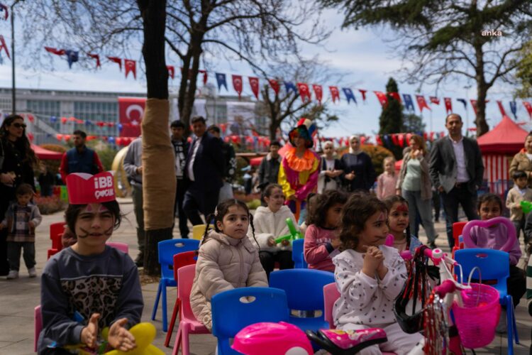 Saraçhane’de “özgürlük ve demokrasi şenliği” coşkusu devam ediyor