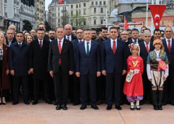 23 Nisan Ulusal Egemenlik ve Çocuk Bayramı Taksim’de kutlandı