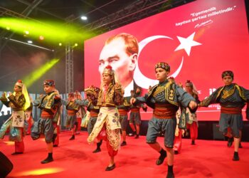 Beyoğlu’nun çocuklarına her gün bayram