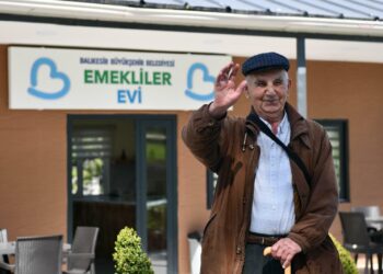 Balıkesir Büyükşehir Belediyesi’nin hizmete açtığı ‘Emekliler Evi’ne yoğun ilgi