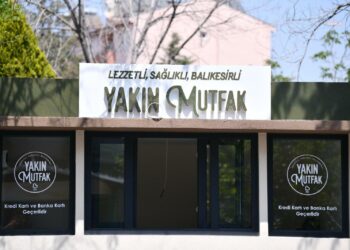Balıkesir Yakın Mutfak, 3 çeşit yemeği 30 TL’ye halkla buluşturuyor