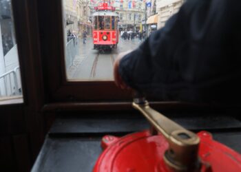 İETT’den Volkan Konak’a vefa… Nostaljik tramvayda anılıyor