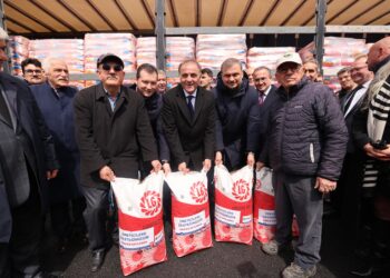 İmamoğlu “içeride”, hizmetleri “dışarıda”