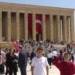 23 Nisan’da Anıtkabir’i 236 bin kişi ziyaret etti