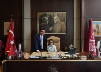Başkanlık koltuğu 23 Nisan’da çocukların oldu