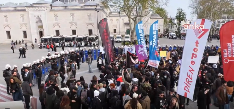 Öğrencilerin Saraçhane yürüyüşüne polis engeli