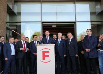 Mahmut Arıkan: “Sırrı Süreyya Bey’e Türkiye’nin ihtiyacı var”
