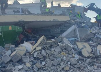 Depremde 19 kişinin hayatını kaybettiği Akar Apartmanı davasında tahliye kararı