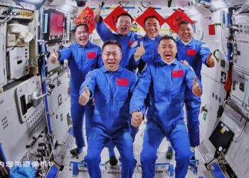 Çin’in Shenzhou-19 astronotları salı günü Dünya’ya dönüyor