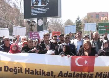 Mülakat mağduru öğretmenlerin MEB önündeki eylemi 163’ncü gününde