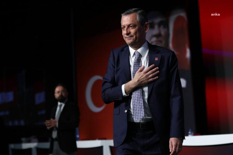 Özgür Özel: Seçim sandığı milletin önüne gelene kadar durmayacağız