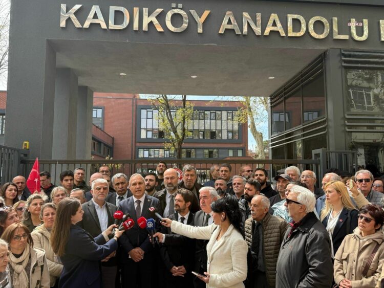 CHP’li Özçağdaş’tan Erdoğan’a: “Öğretmenleri, öğrencileri, velileri dinleyin”