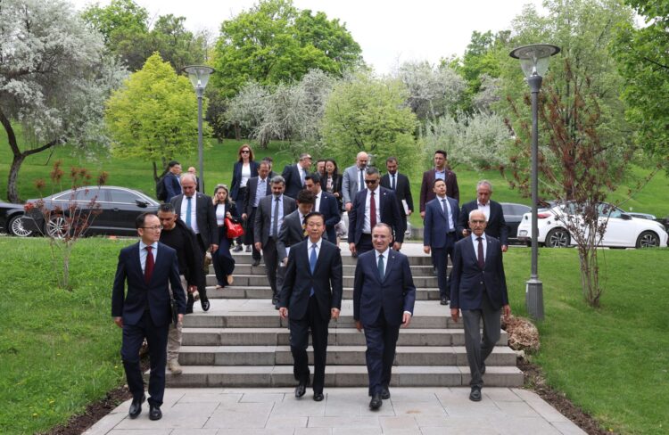 Çin Halk Cumhuriyeti Ulusal Halk Kongresi’den TBMM’ye ziyaret