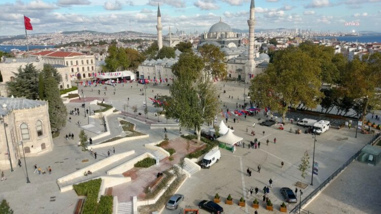Beyazıt Meydanı yeniden İstanbul’un “canlı hafıza” mekanı oldu