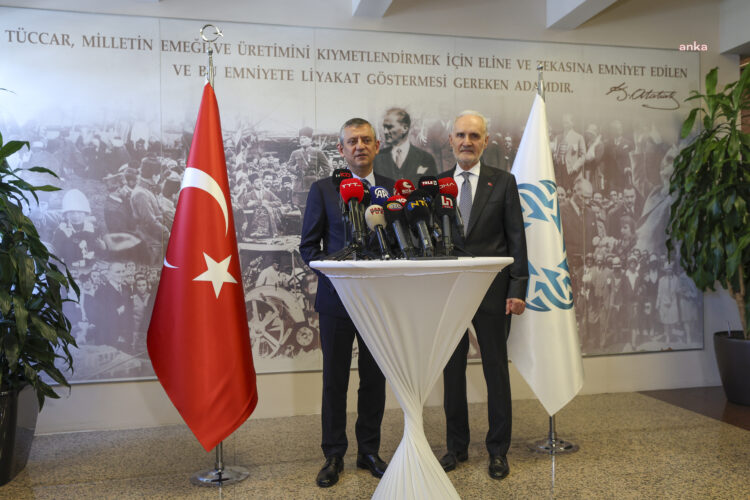 Özgür Özel, İTO’yu ziyaret etti: Çalışma umutlarımızı pekiştiren çok fazla şeyin olduğunu karşılıklı teyit ettik