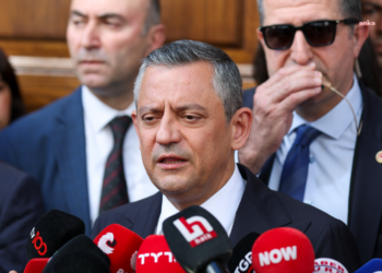 Özgür Özel: “Türkiye’nin önünde yeni bir iktidar, yeni bir dönem vardır”