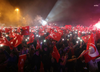 İmamoğlu’ndan gençlere İstanbul ve İzmir için çağrı