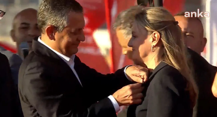 DEVA Partisi’nden istifa eden Ösen, CHP’ye katıldı