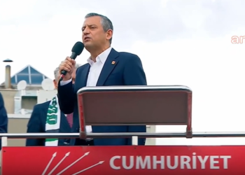 CHP’nin Konya mitingi… Özel: “Biz buraya kucaklaşmaya, helalleşmeye geldik”