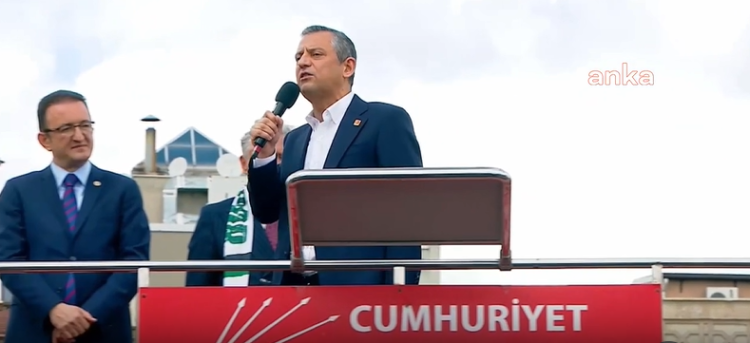 CHP’nin Konya mitingi… Özel: “Biz buraya kucaklaşmaya, helalleşmeye geldik”