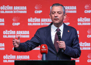 Özgür Özel: Temel vaadimiz, otizm eylem planına sahip çıkmak