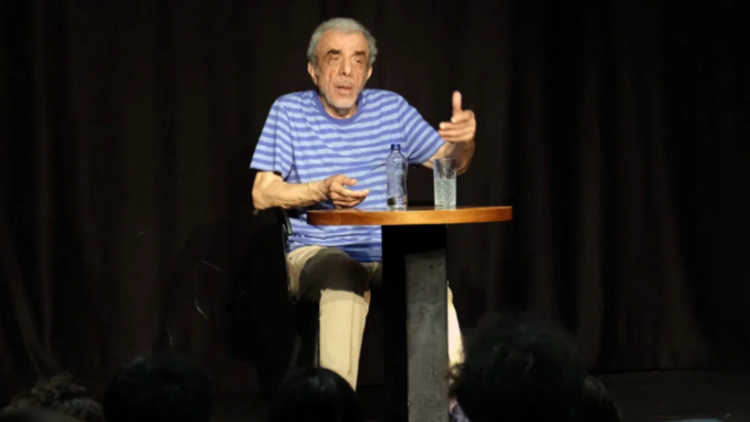 Yönetmen Ali Özgentürk hayatını kaybetti