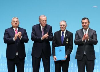 “Ali Şir Nevai Uluslararası Ödülü”, Prof. Dr. Aziz Sancar’a verildi