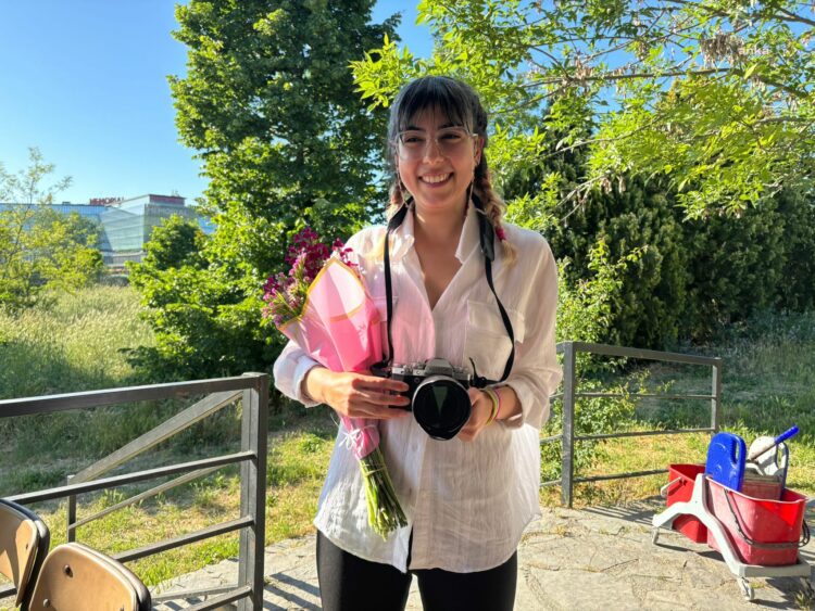 Esila Ayık: “Gençlerin geleceğe küstürülmemesi gerekiyor”