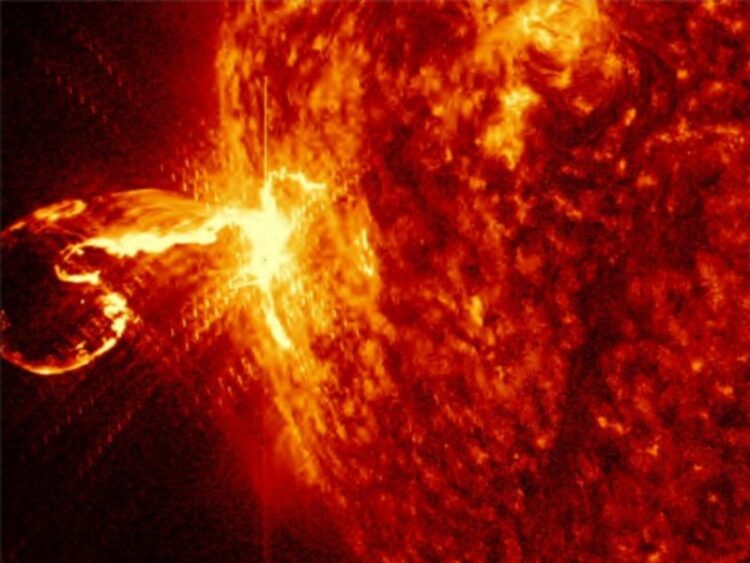 Çinli bilim insanları yıldız patlamalarını tahmin edecek yapay zeka modeli geliştirdi